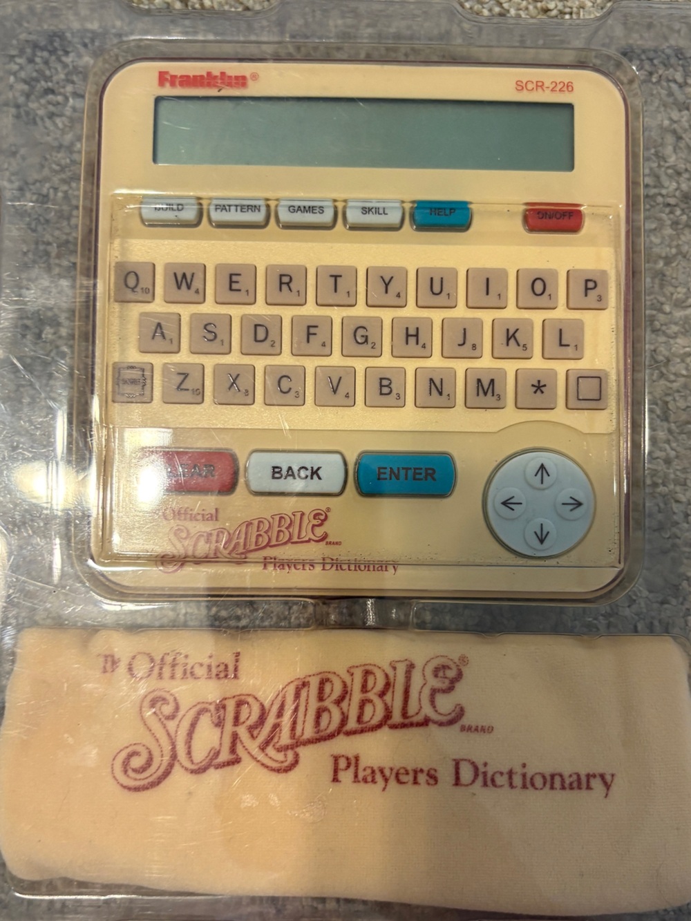 VINTAGE Scrabble Electronic Dictionary Official Player Franklin w carrying bag